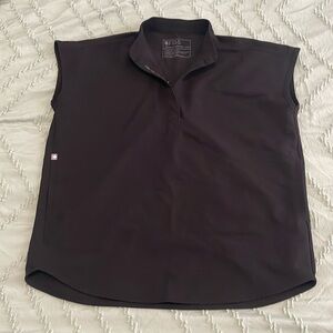 FIGS Rafaela scrub top in XXS color black